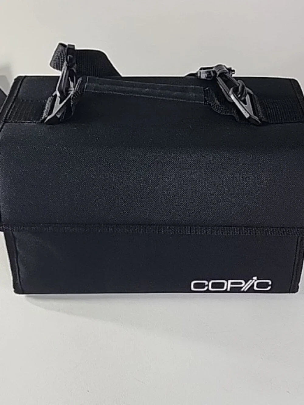 Copic 72 Compartments Black  / Carry Case with Top Handle